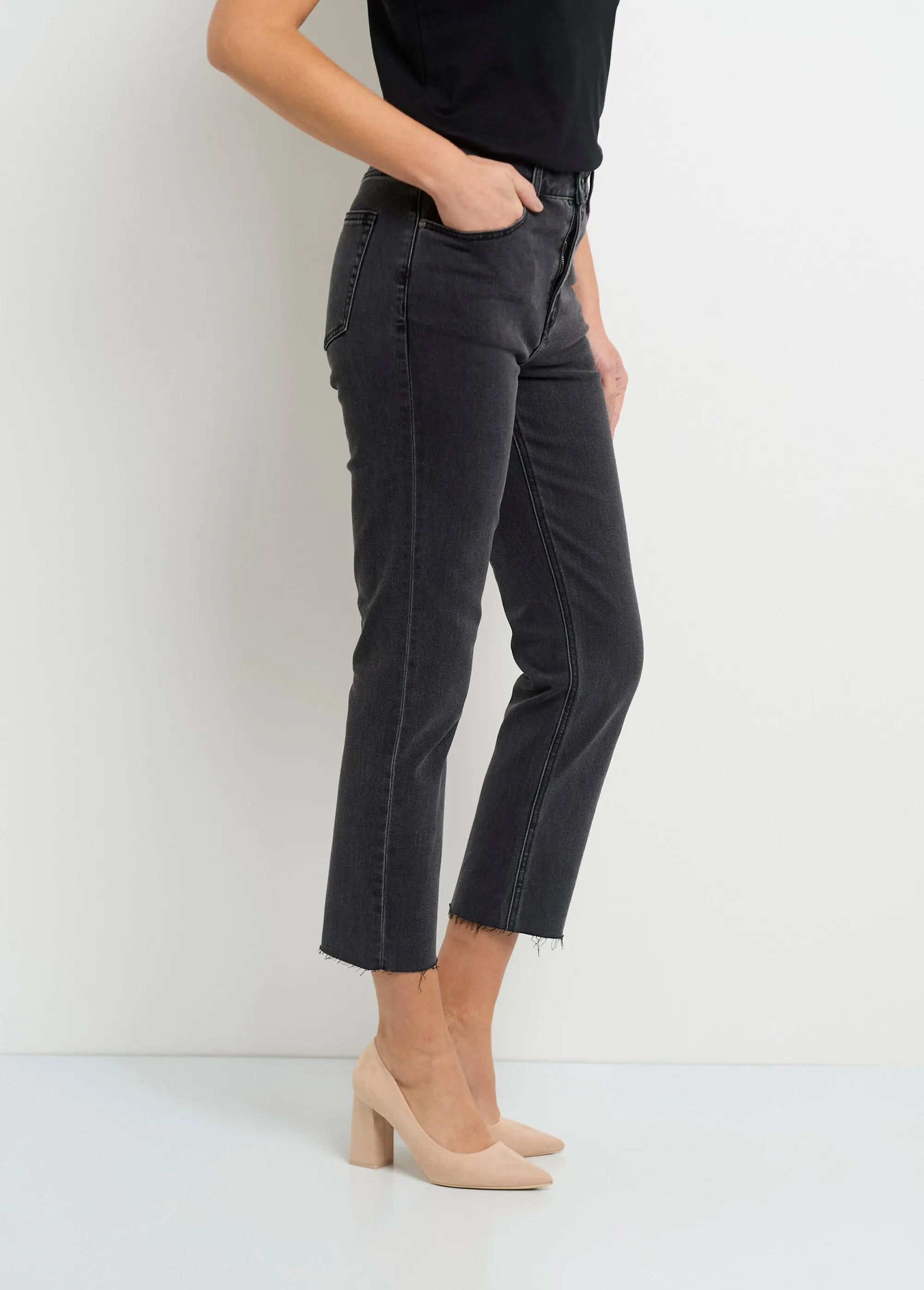 5-pocket jeans, 7/8 length, frayed hem