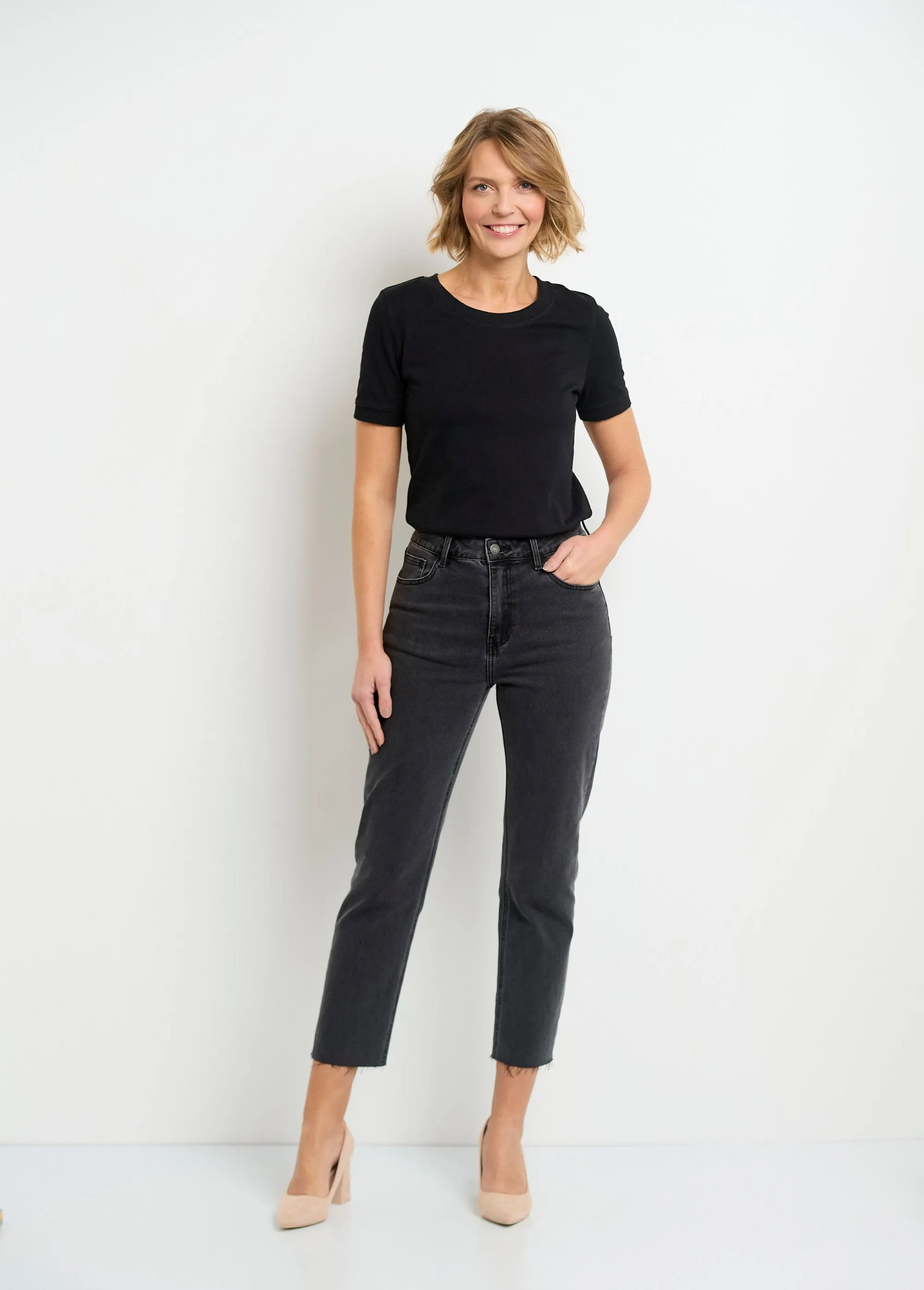 5-pocket jeans, 7/8 length, frayed hem