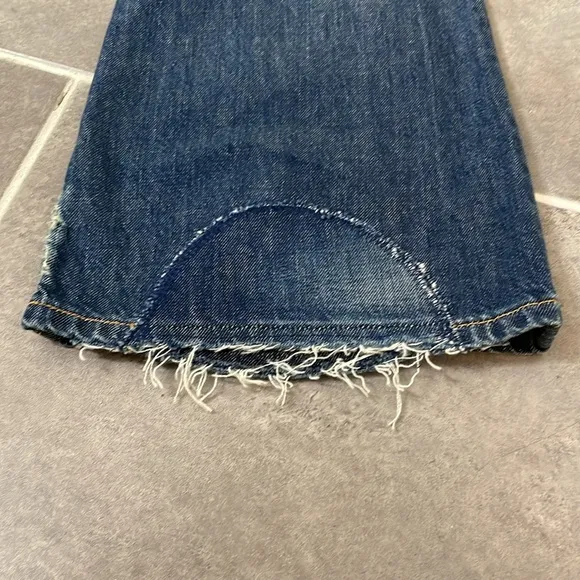Abercrombie &amp; Fitch Madison Low-rise Flare Jeans size 6 Short