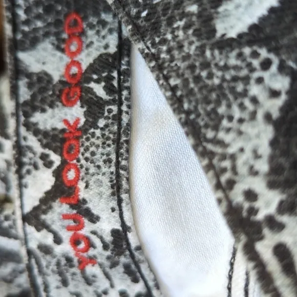 Alice   Olivia Snake Print Good High Rise Skinny Jeans 28