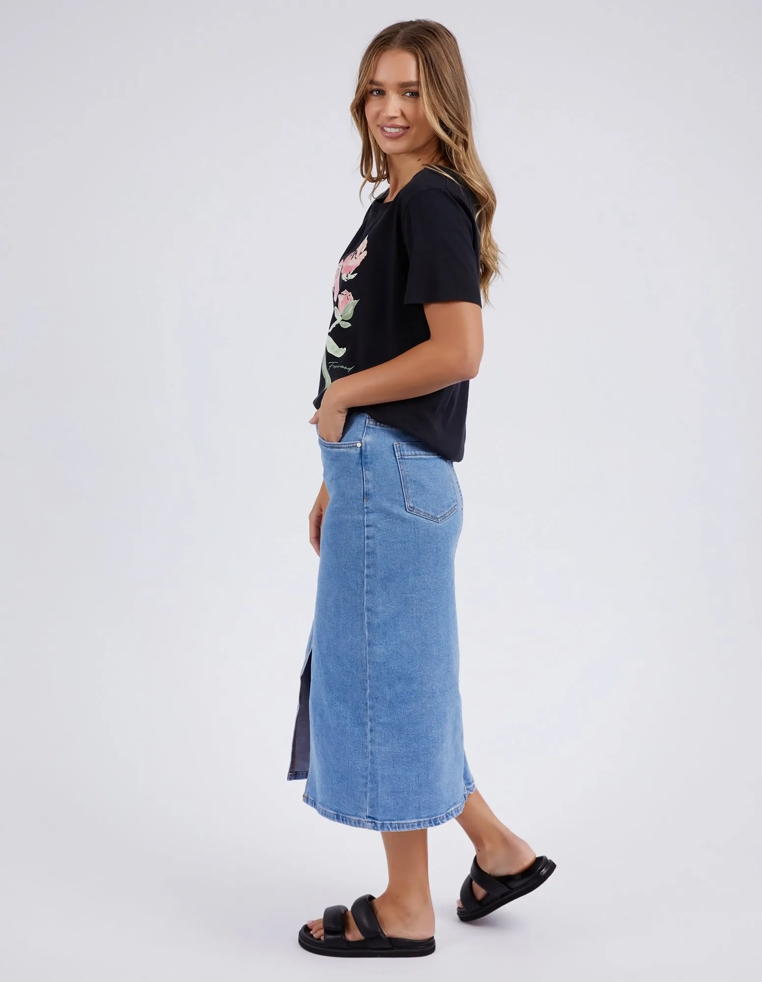 Bloom Tee - Washed Black