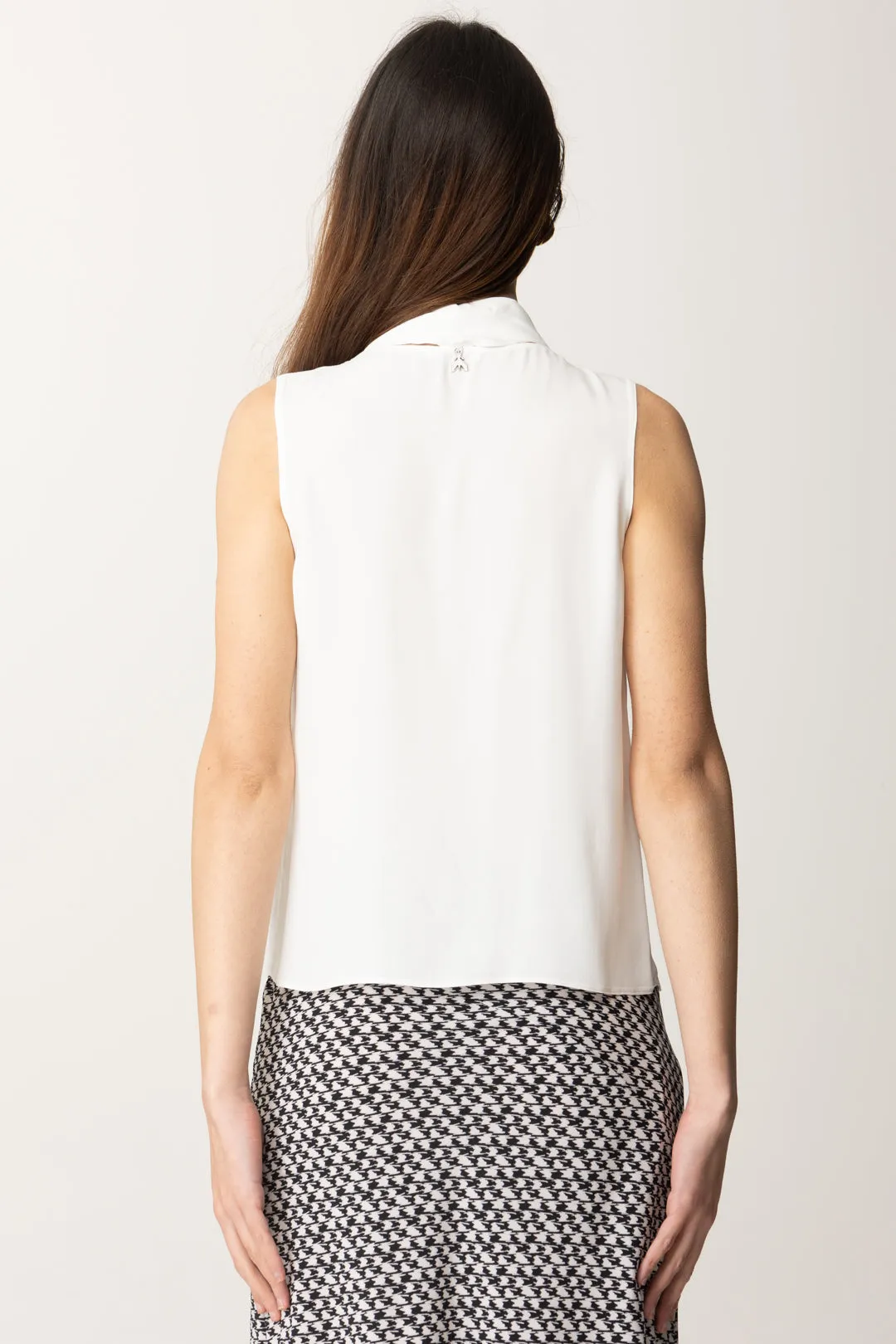 Blusa Smanicata