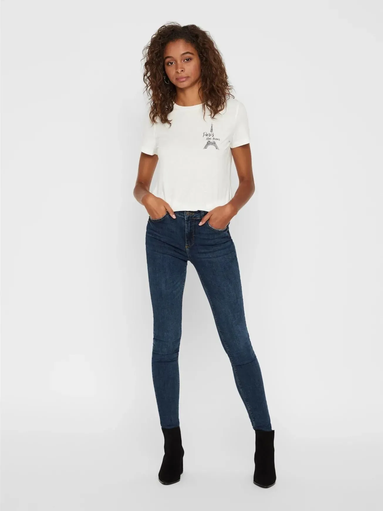 Camiseta Emina