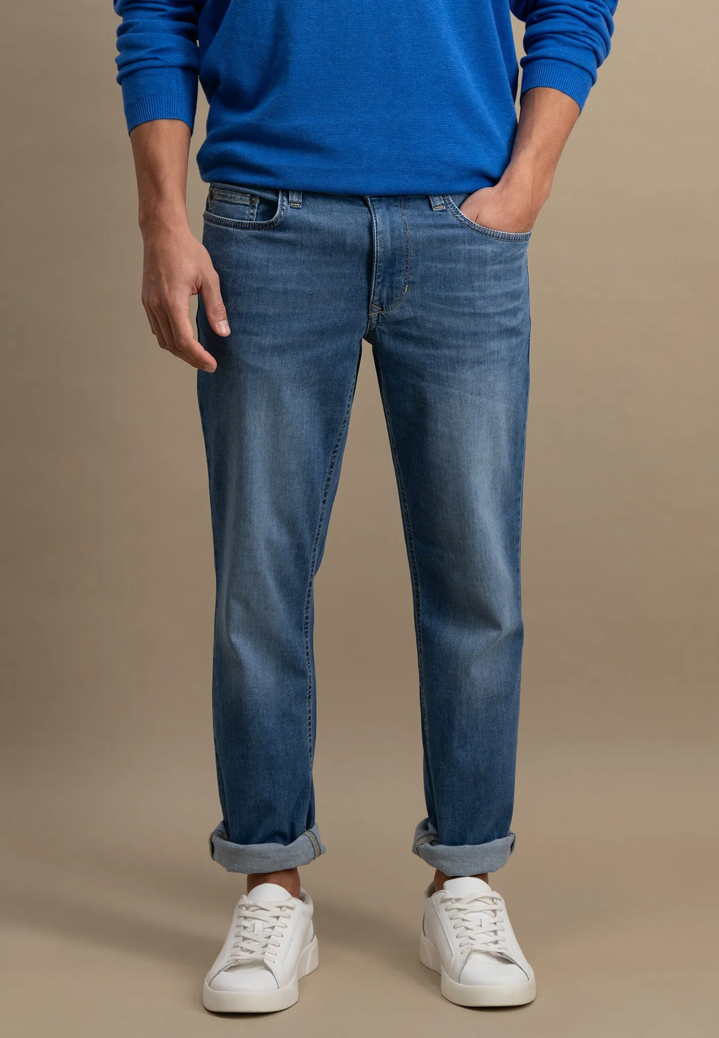 Casual-Fit Jeanshose im 5-Pocket-Design