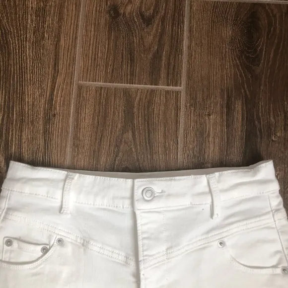 Chelsea &amp; Violet White Jean Shorts