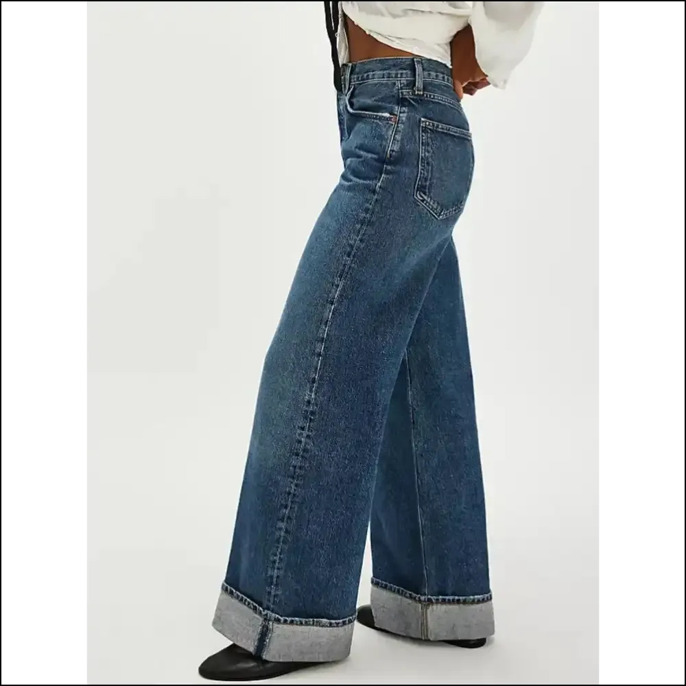 Chic Cuffed Jeans: Because your Legs Deserve a Stylish Comedy Show! 😂👖