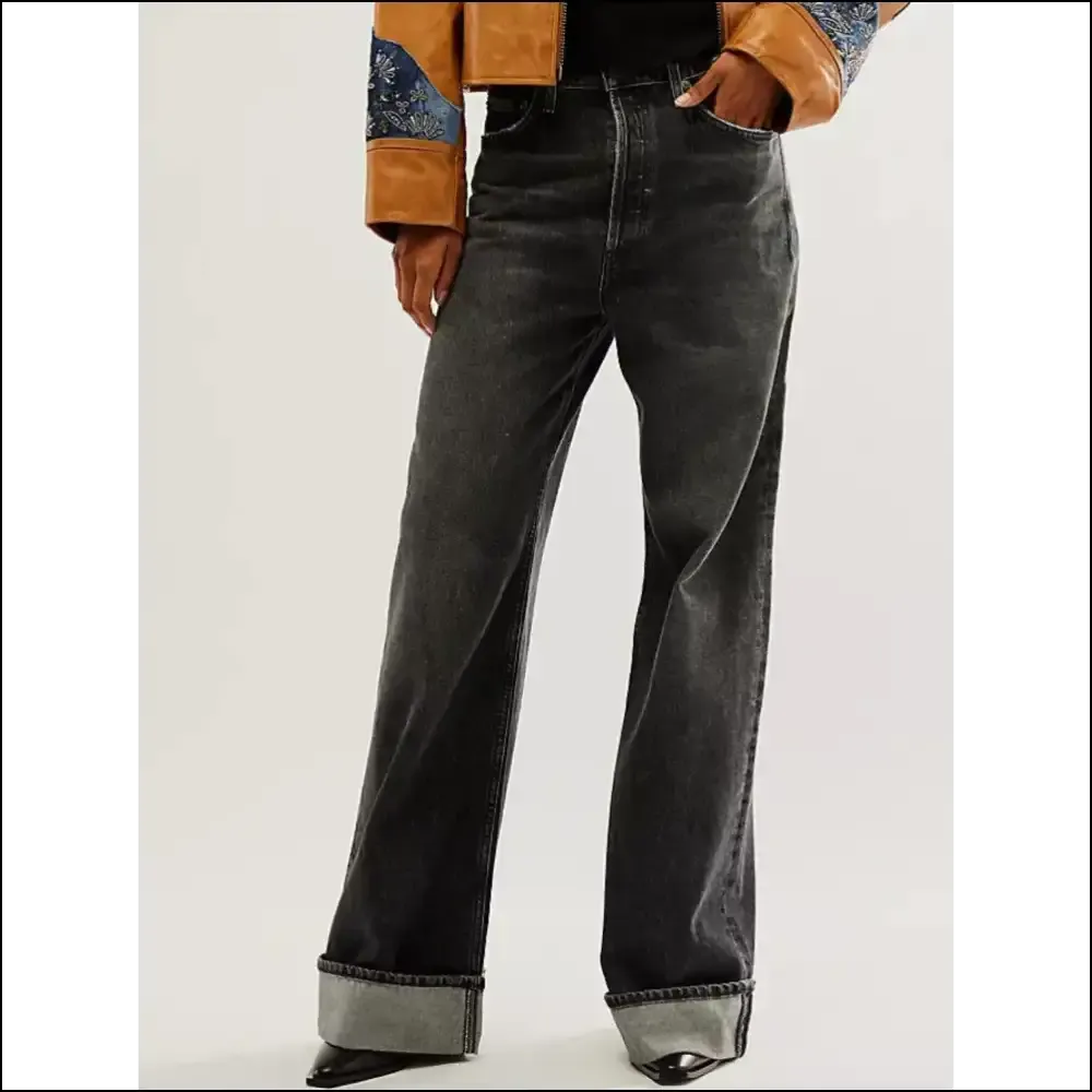 Chic Cuffed Jeans: Because your Legs Deserve a Stylish Comedy Show! 😂👖