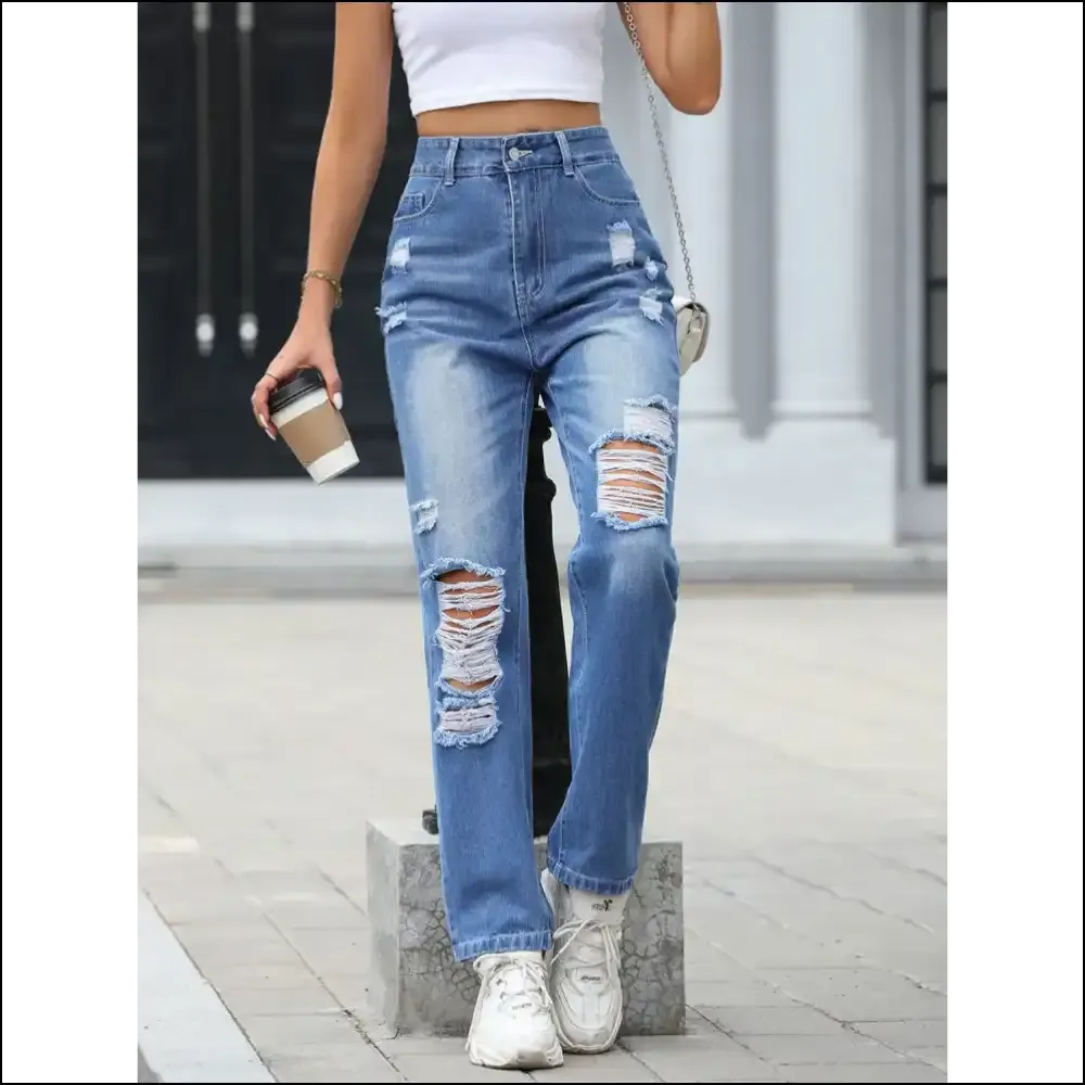 Chic Distressed Straight Jeans: Confidence in Every Tear 😂👖