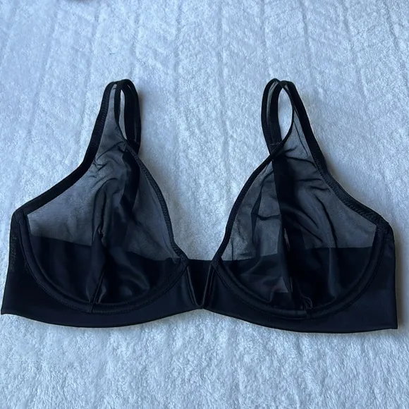 Commando Chic Mesh Plunge Underwire Soft Cup Bra