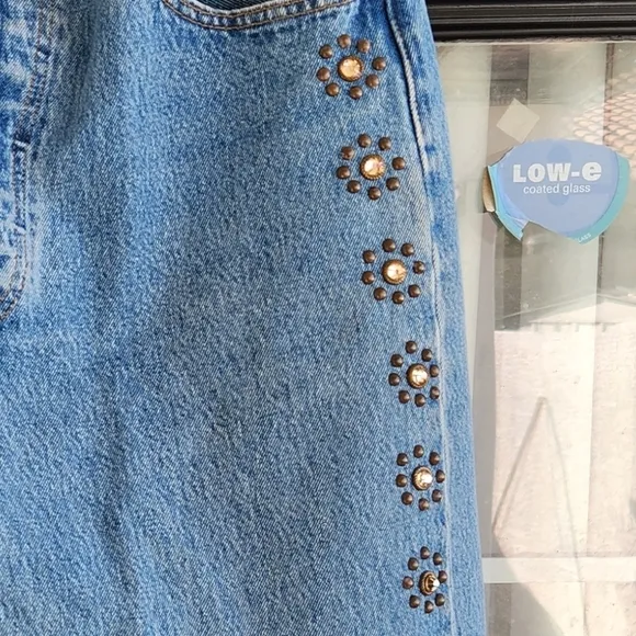 Cool vintage redone Levi's skirt by Streets‎ Ahead