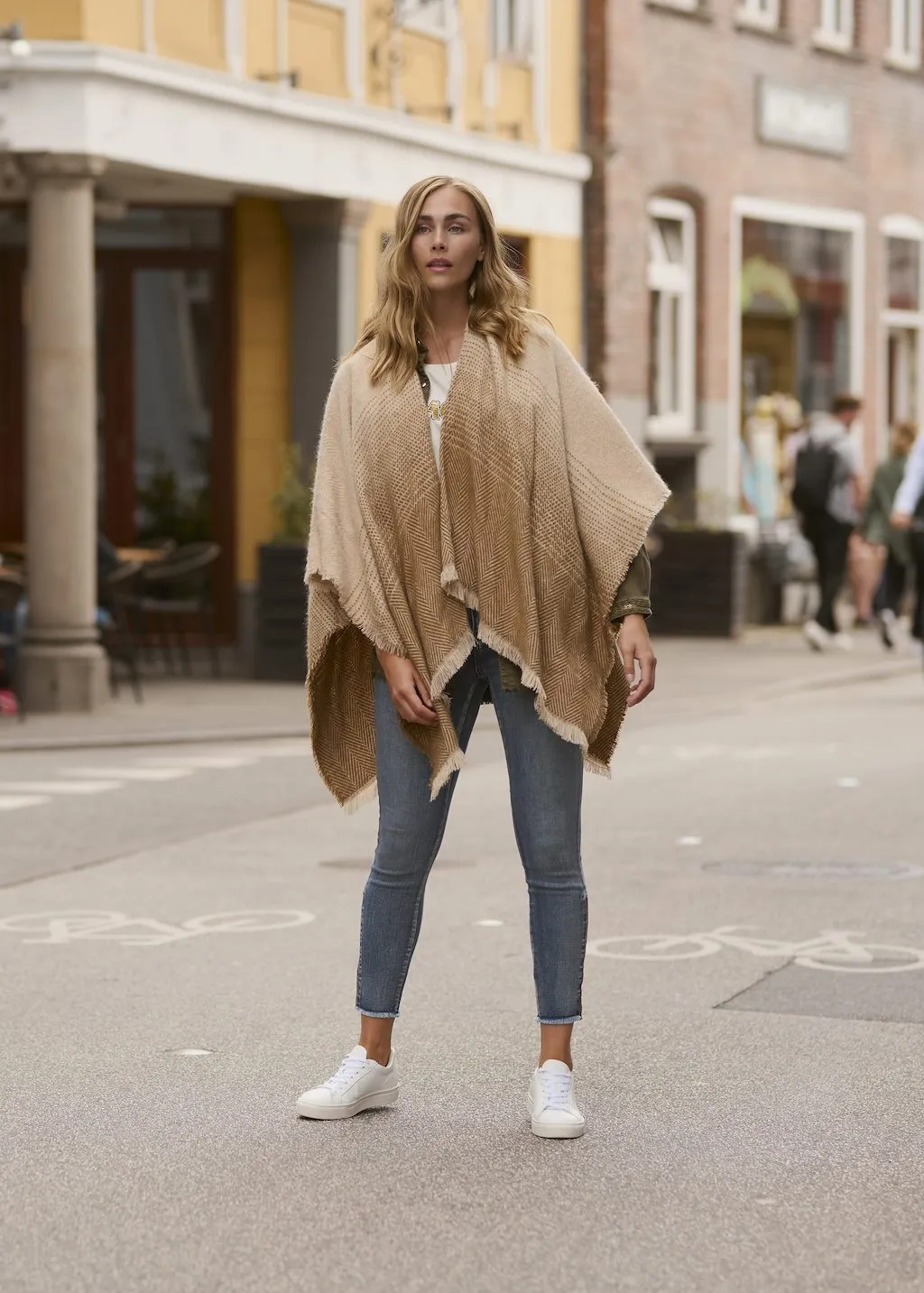 Crella Cape