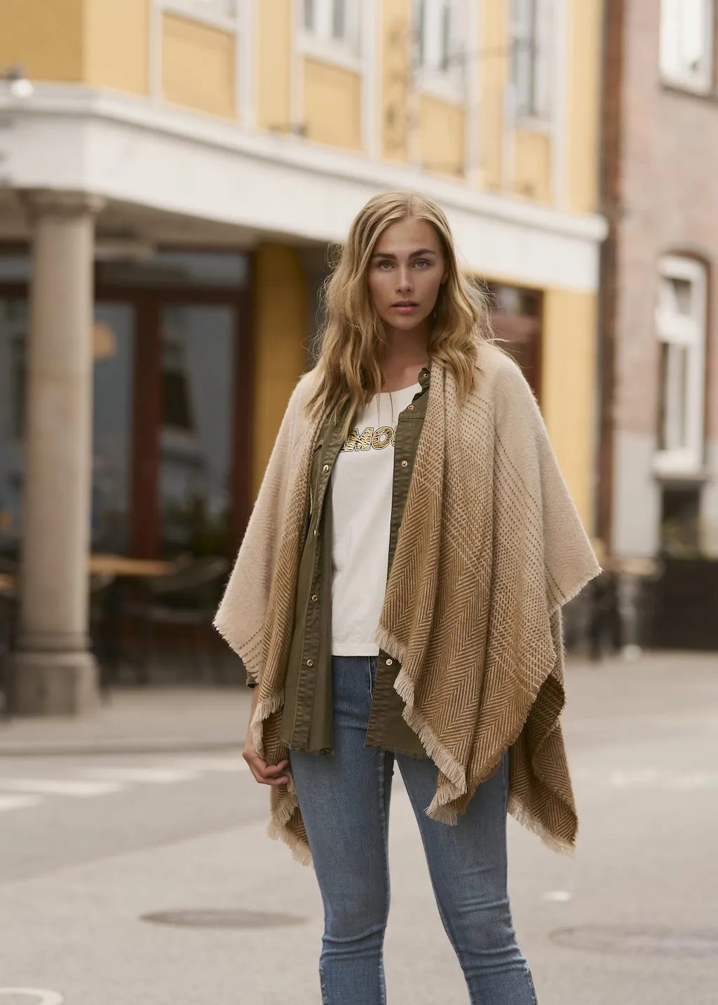 Crella Cape