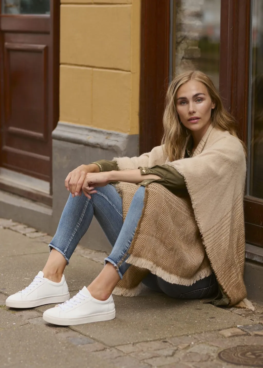 Crella Cape