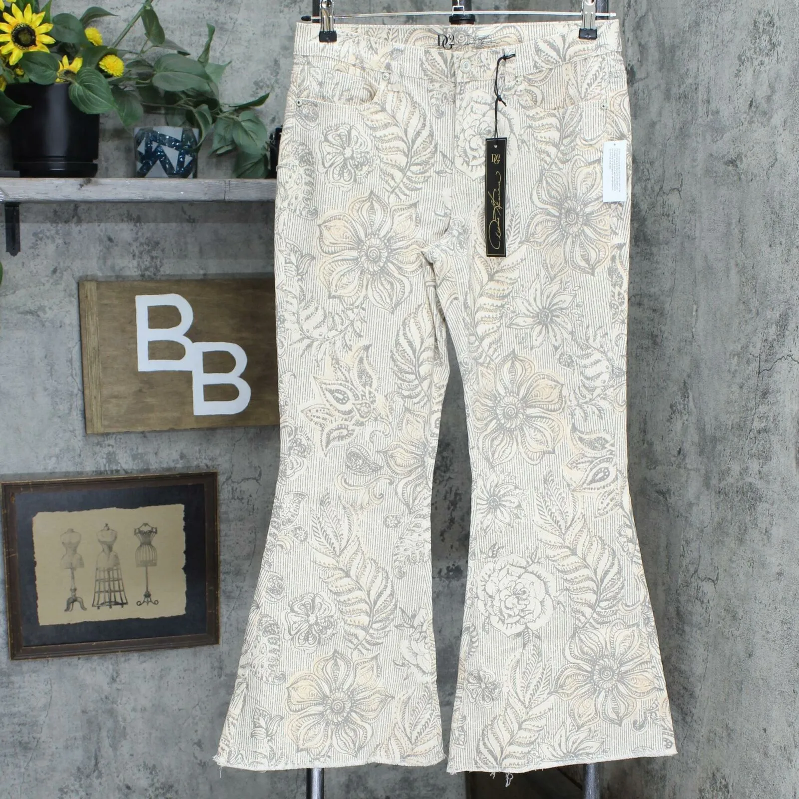 DG2 by Diane Gilman Petite Classic Stretch Printed Flare Jean