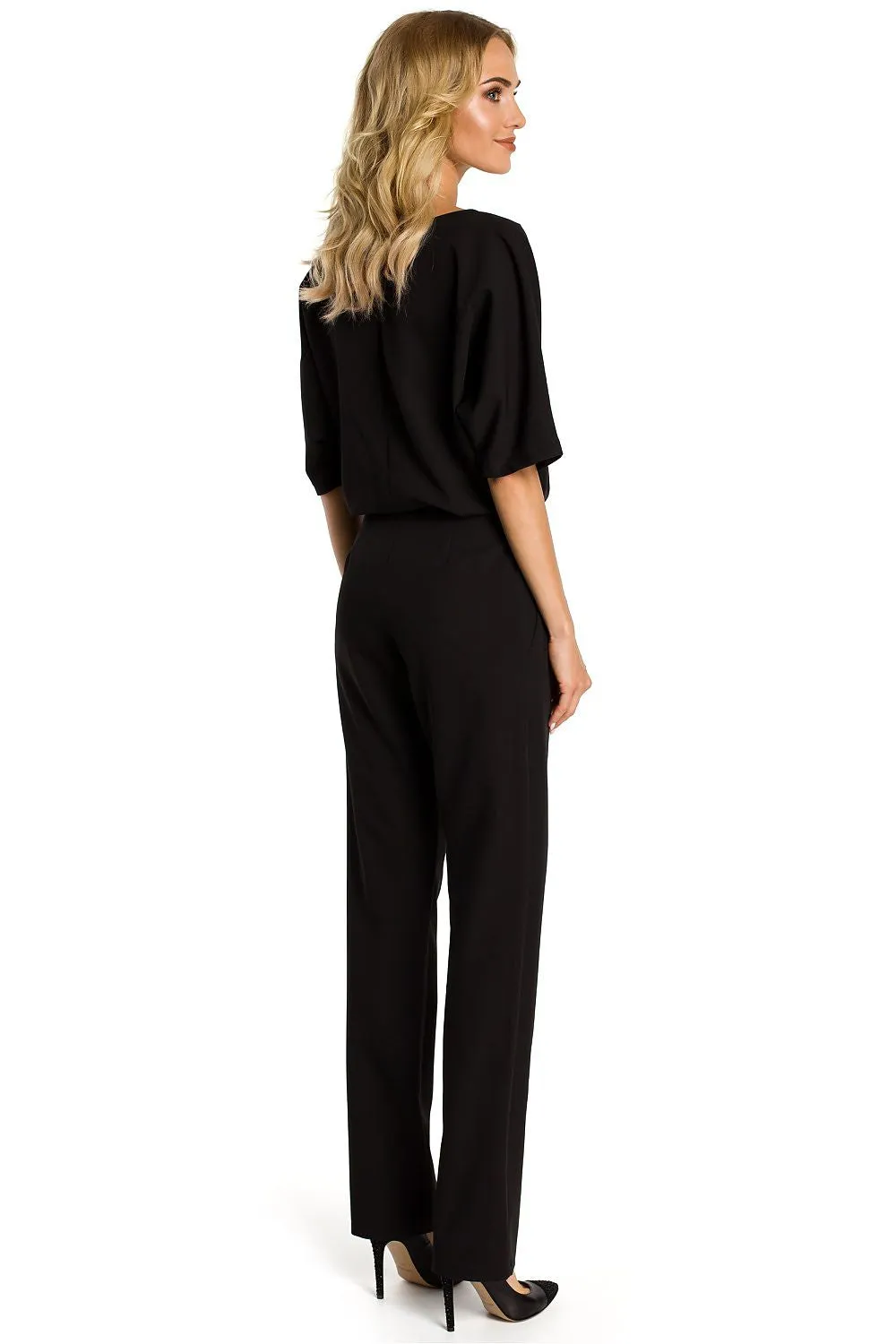 Elegant Loose-Fit Jumpsuit with Belt