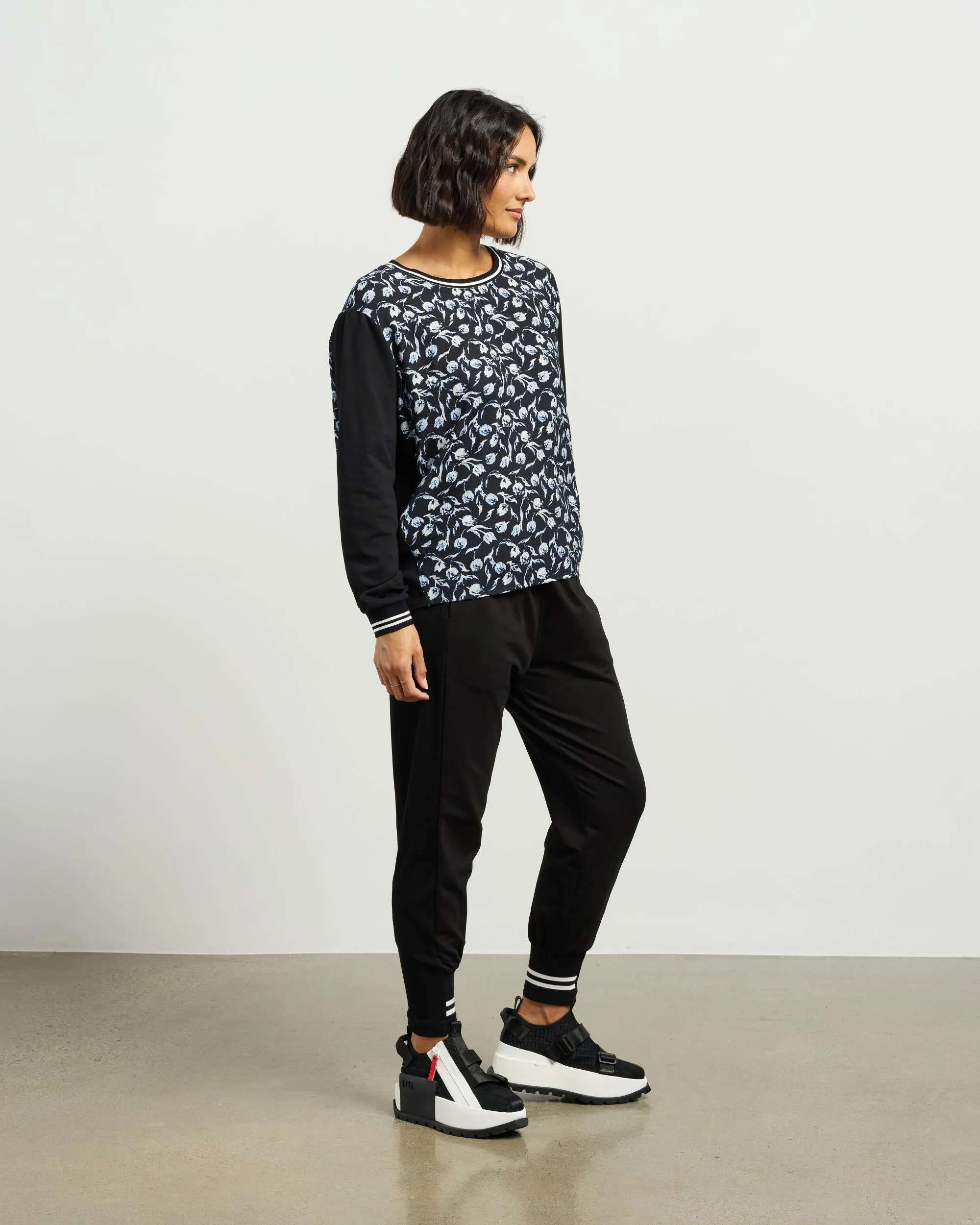 et alia Smith Top - Azure Petals/Black