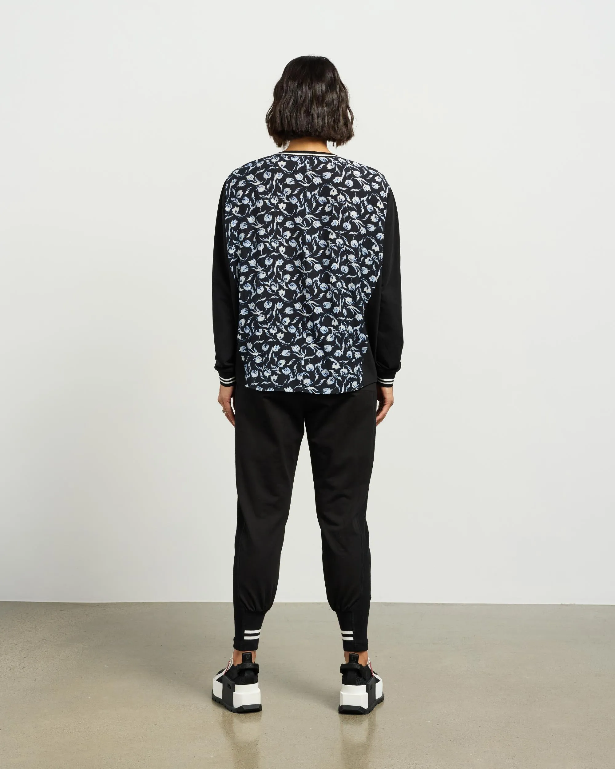 et alia Smith Top - Azure Petals/Black