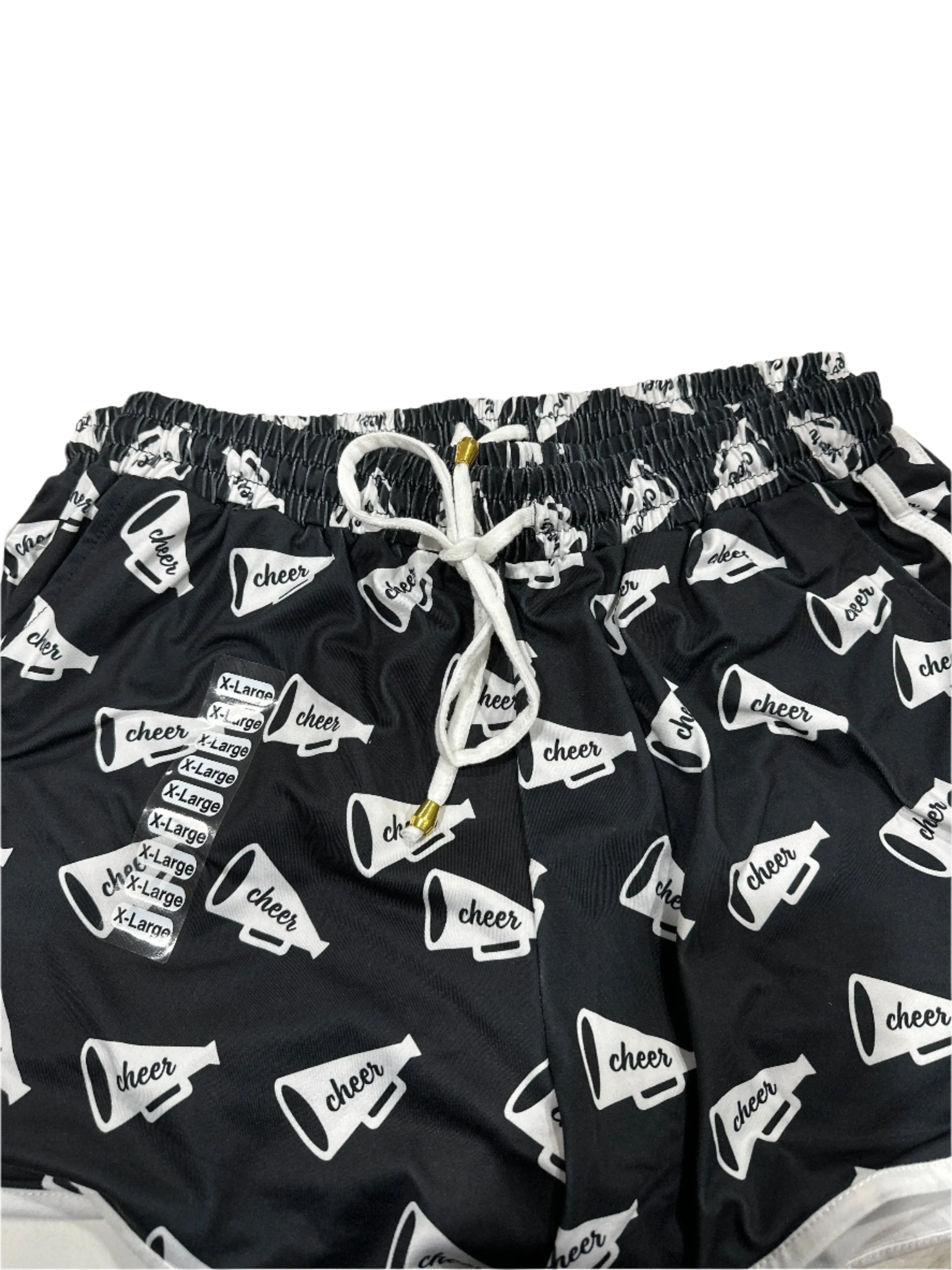 EVERYDAY SHORTS - SHAKE YOUR POM POMS