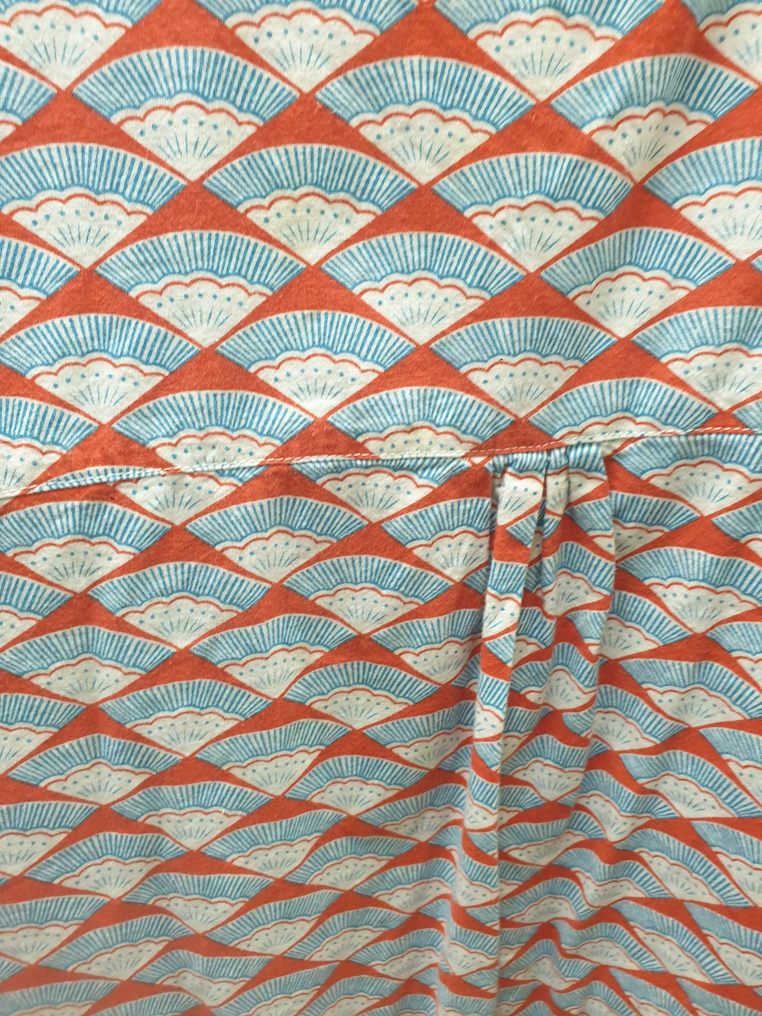 Finki red and blue fan print top size XL