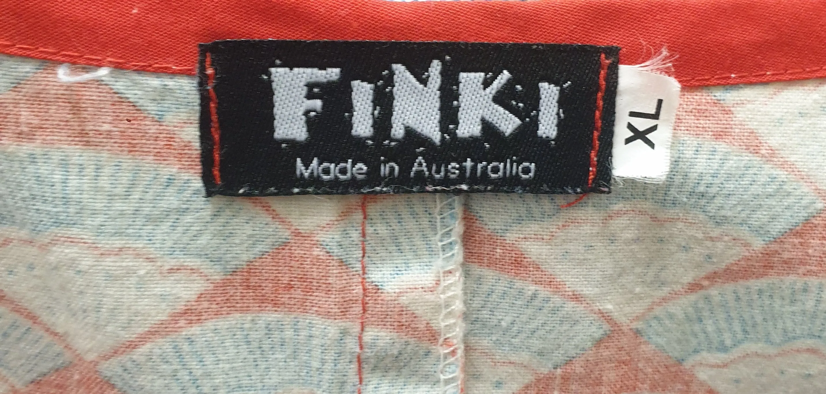 Finki red and blue fan print top size XL