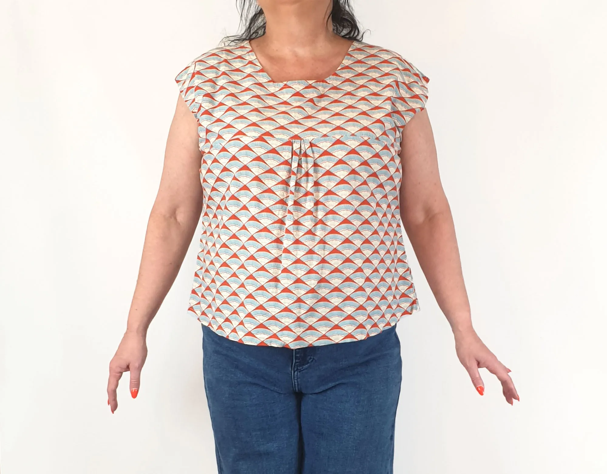 Finki red and blue fan print top size XL