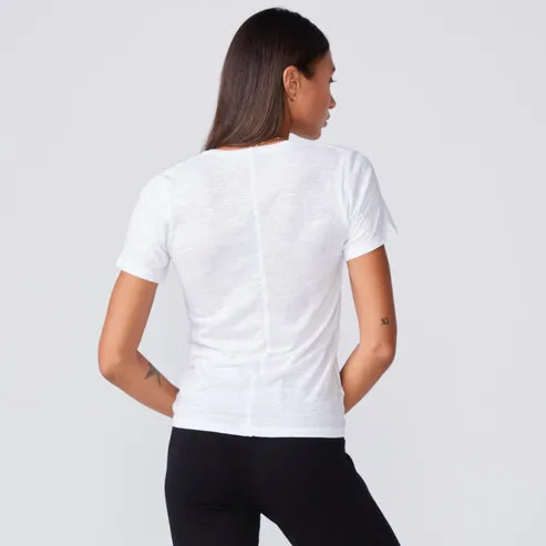 FITTED V NECK TEE