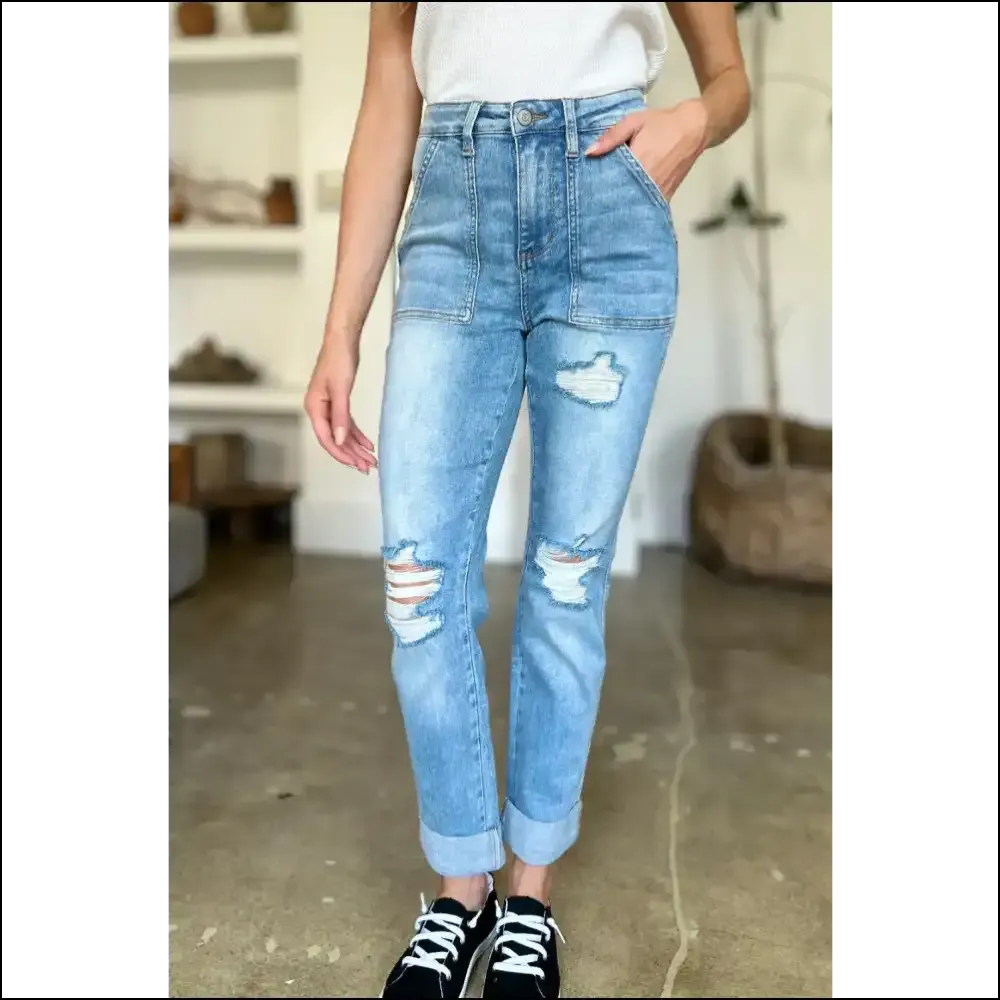 Get your Judy Blue Distressed Straight Jeans and Mortify your Ex 😂🍑