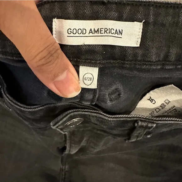 Good American Women’s High Rise Black Skinny Jeans Bow Details on Ankle sz 6/28