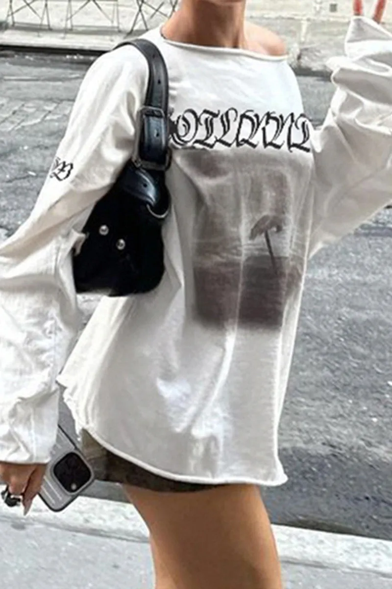 HTS1054 Oversized Graphic Print Top Tee