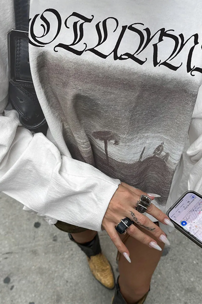 HTS1054 Oversized Graphic Print Top Tee