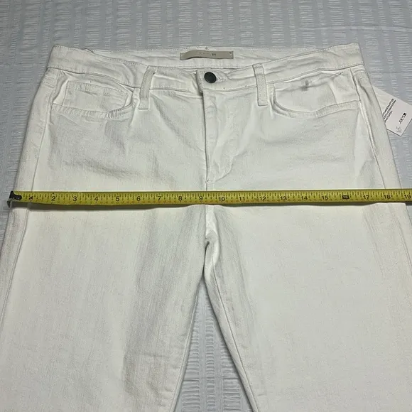 Joe’s jeans Straight Ankle white. Sz 31. New!