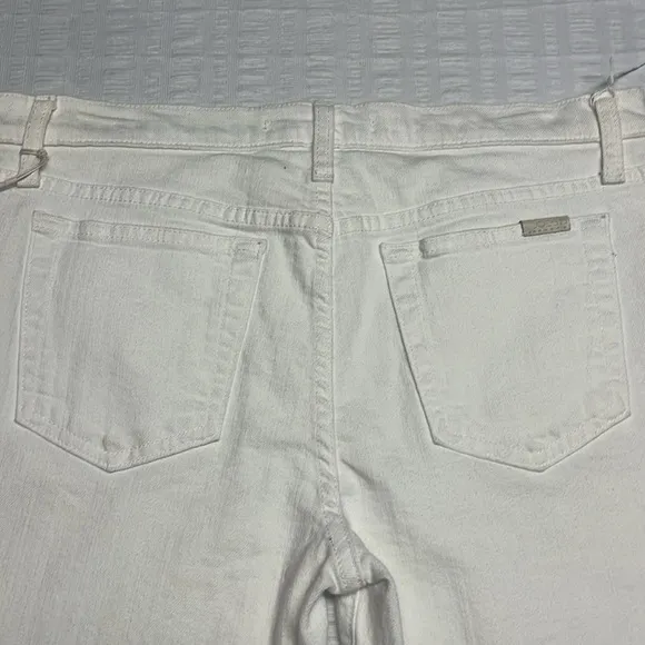 Joe’s jeans Straight Ankle white. Sz 31. New!