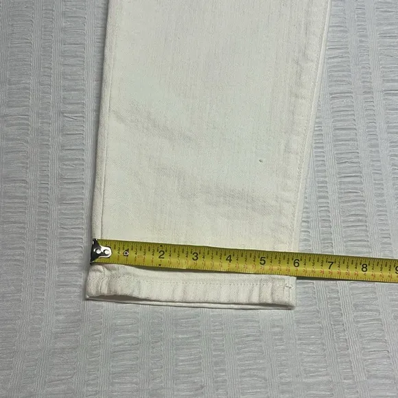 Joe’s jeans Straight Ankle white. Sz 31. New!
