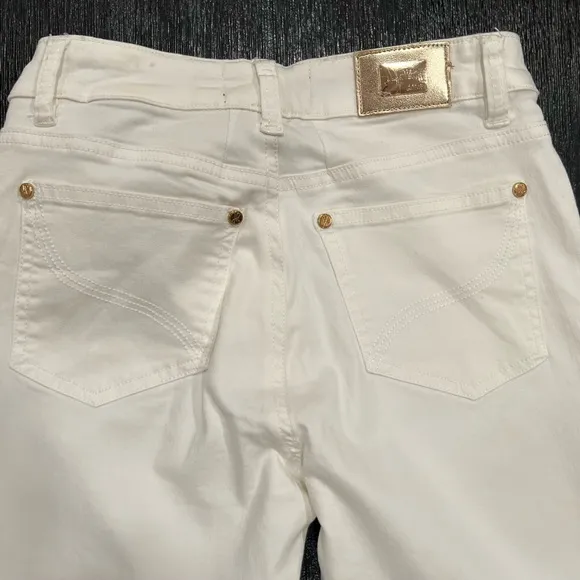Joseph Ribkoff White Crop‎ Jeans With Gold Design On Hem Size 4