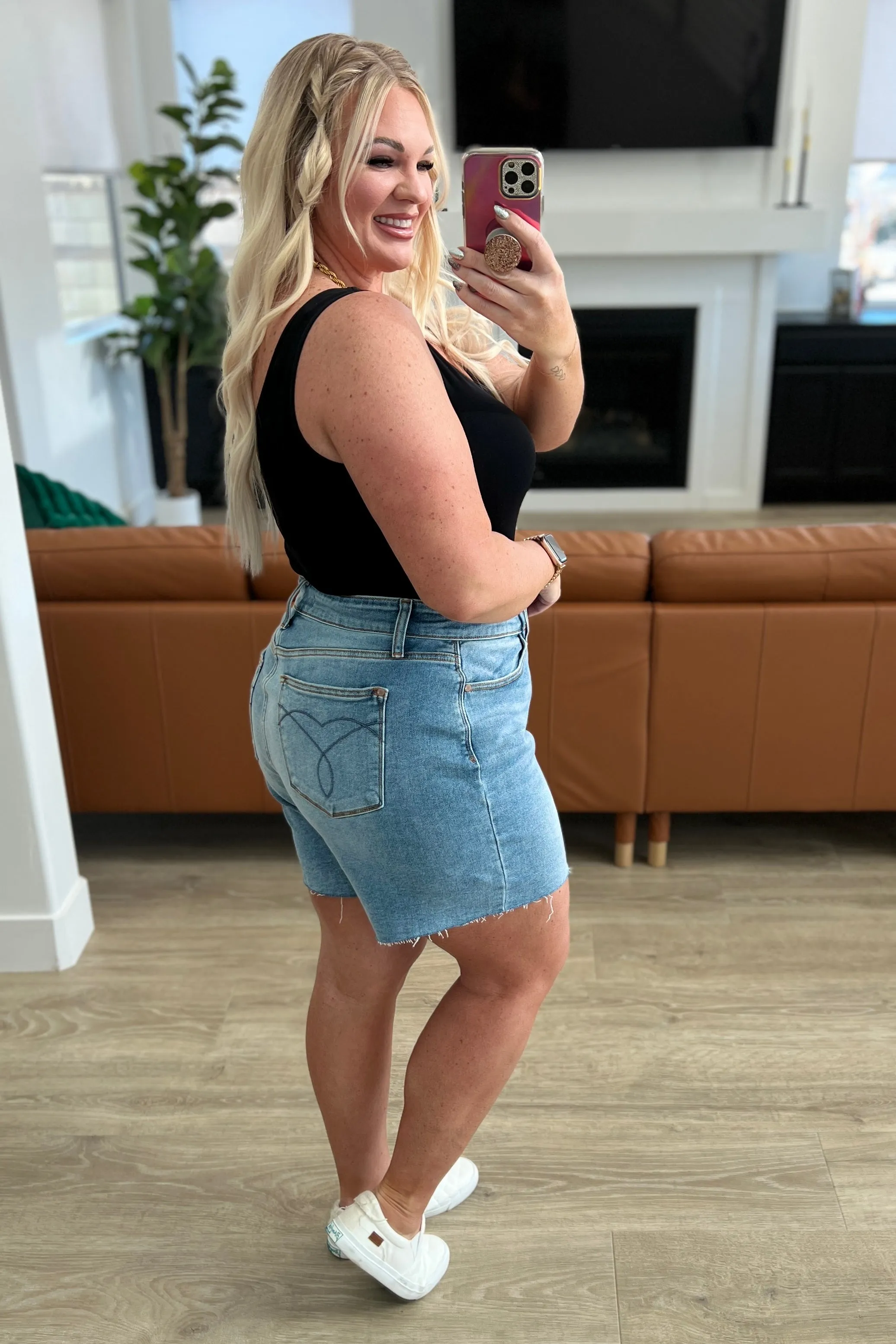 Judy Blue High-Rise Cut-Off Shorts in Light Wash
