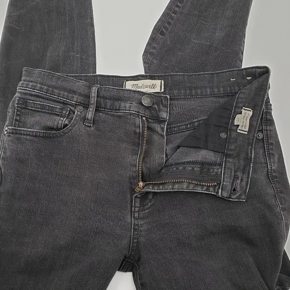 MADEWELL 9&quot; High-Rise Skinny Jeans in Black Sea