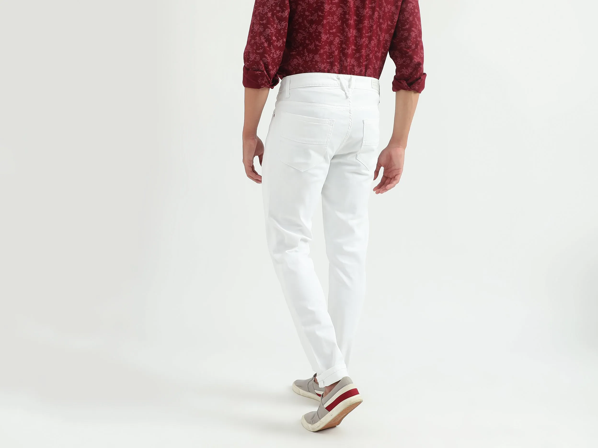 Men Solid Skinny Fit Jeans