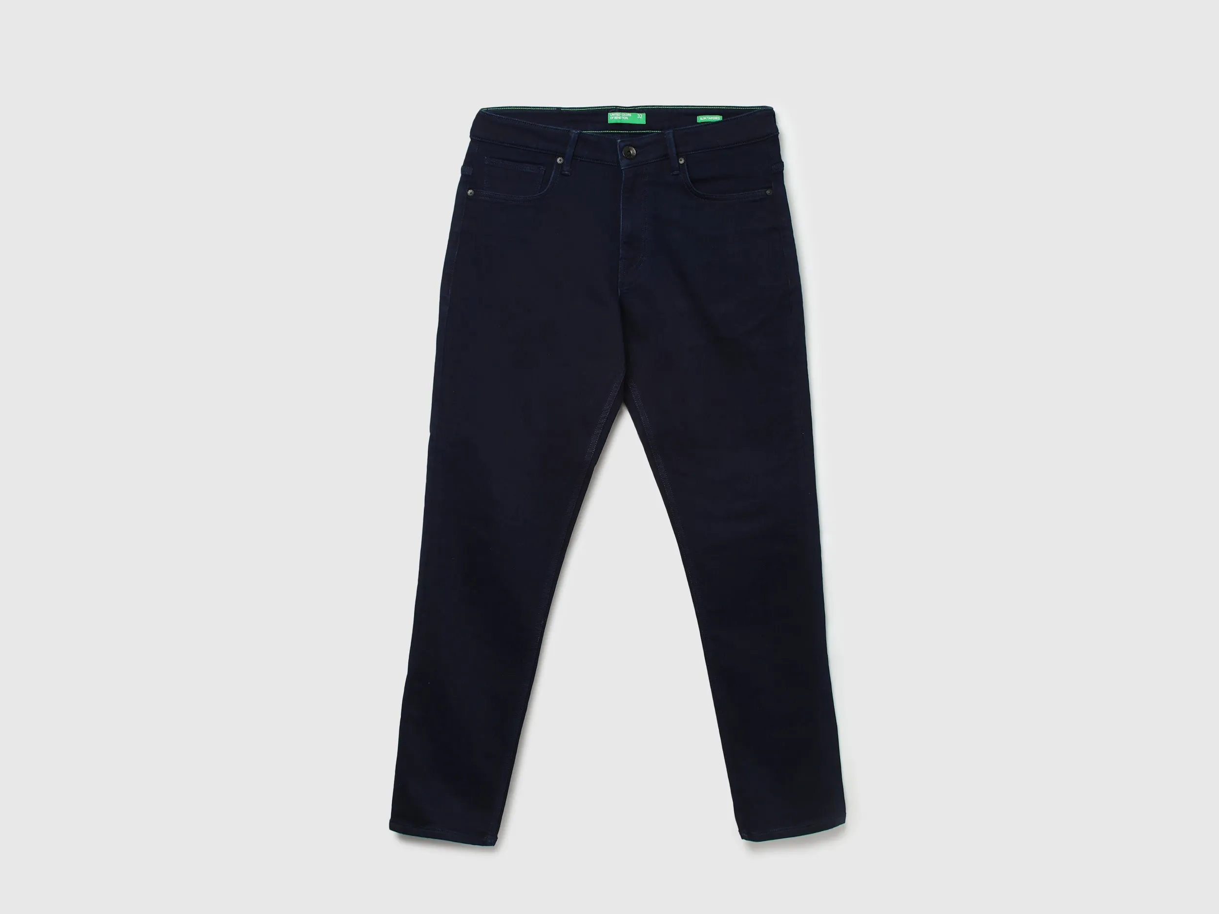 Men Solid Slim Tapered Fit Jeans