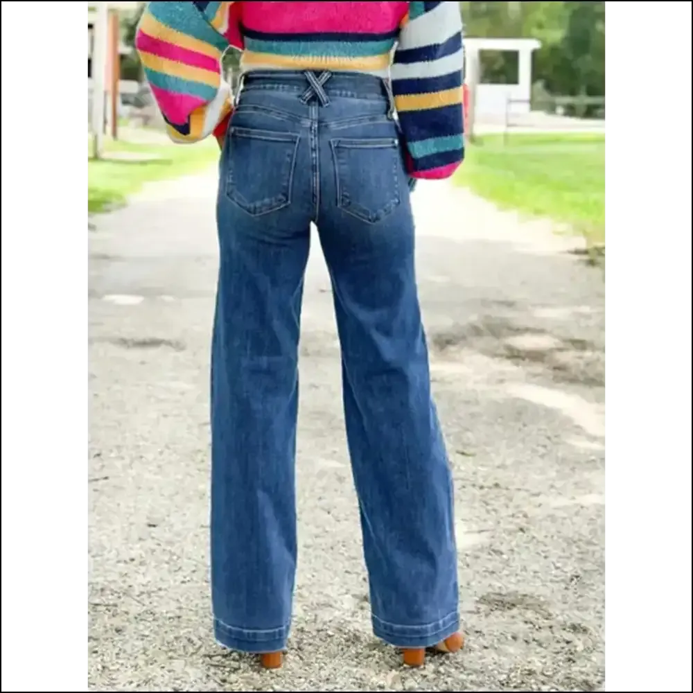 Needful Things Chic Washed Straight Leg Jeans: Because Pants Should Flatter! 😎👖