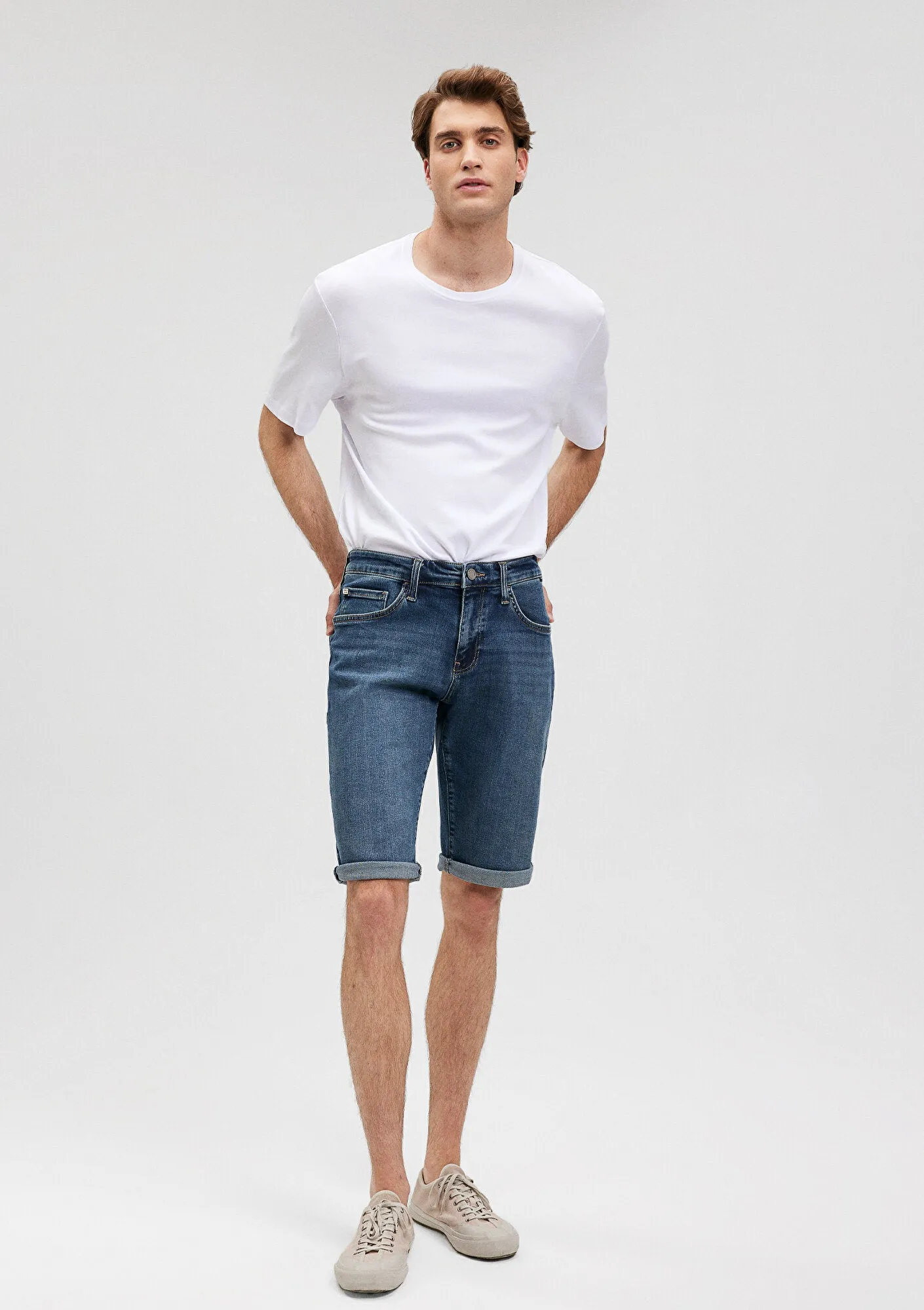 Nicholas Dark Shaded Mavi Black Jean Shorts