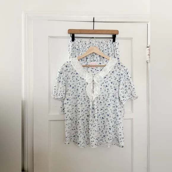 Of the Moment Blue Floral Set