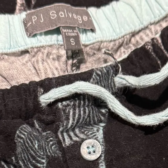 PJ SALVAGE ✨ 2pc set ZEBRAS flannel top &amp; drawstring sleep pants