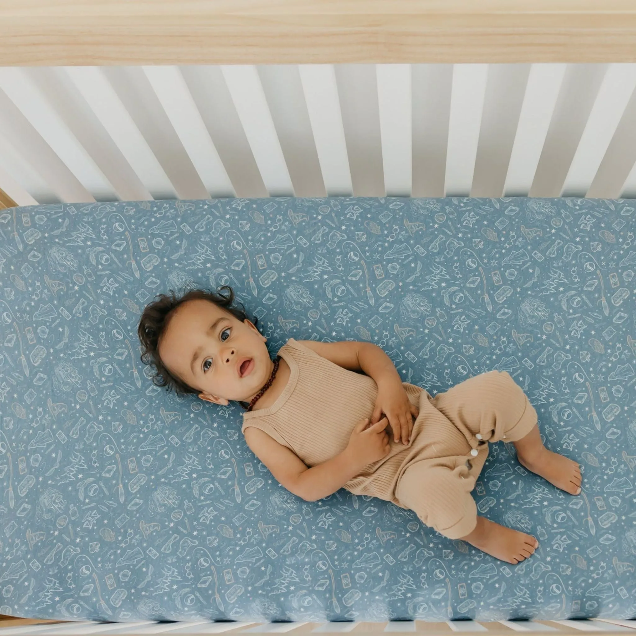 Premium Knit Fitted Crib Sheet - Hogwarts™