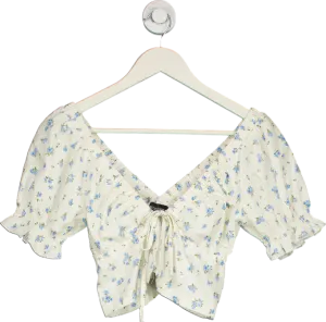 PrettyLittleThing White Floral Crop Top UK 6