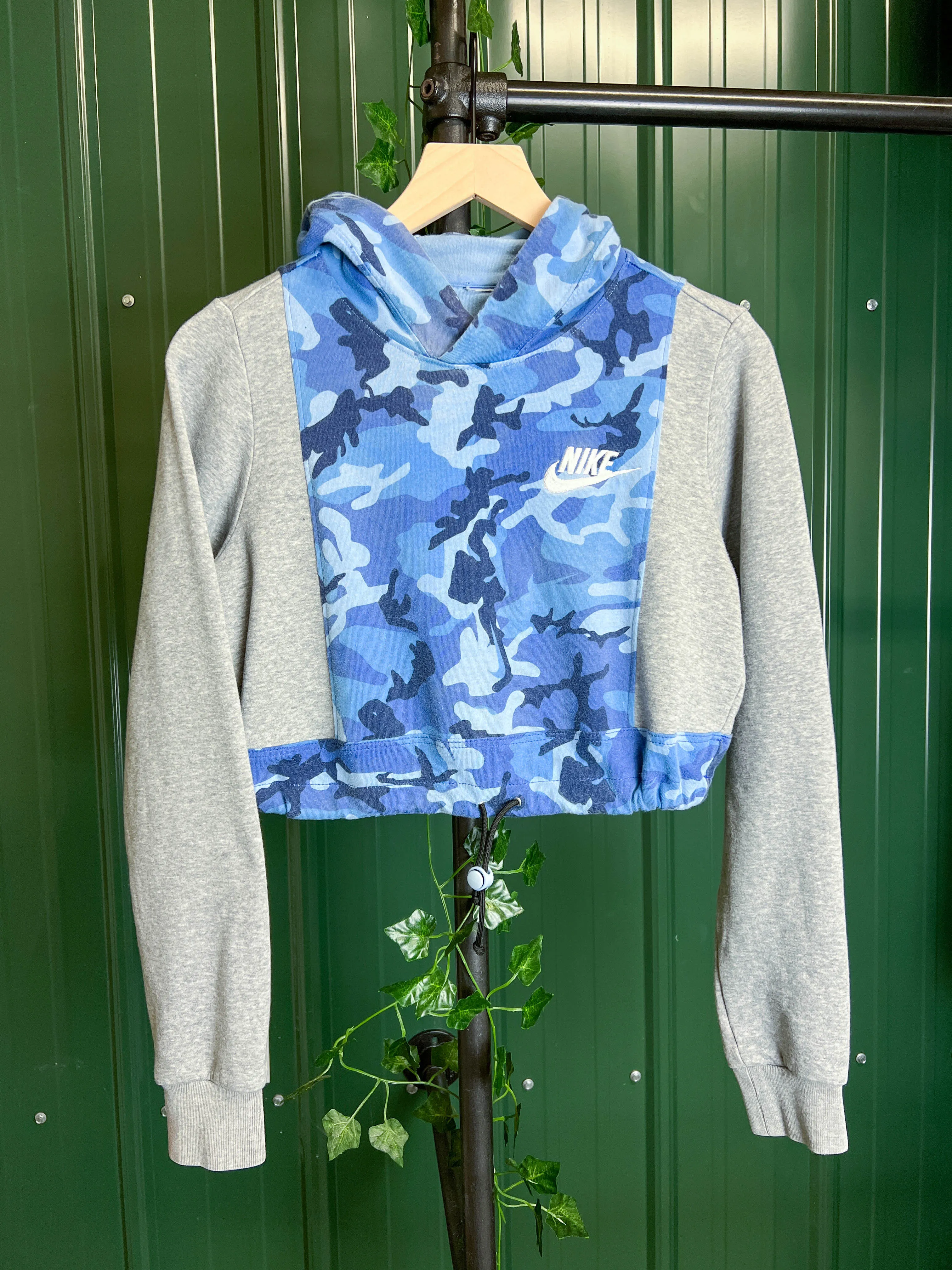 "1 of 1" Blue Nike Camo Crop (S)
