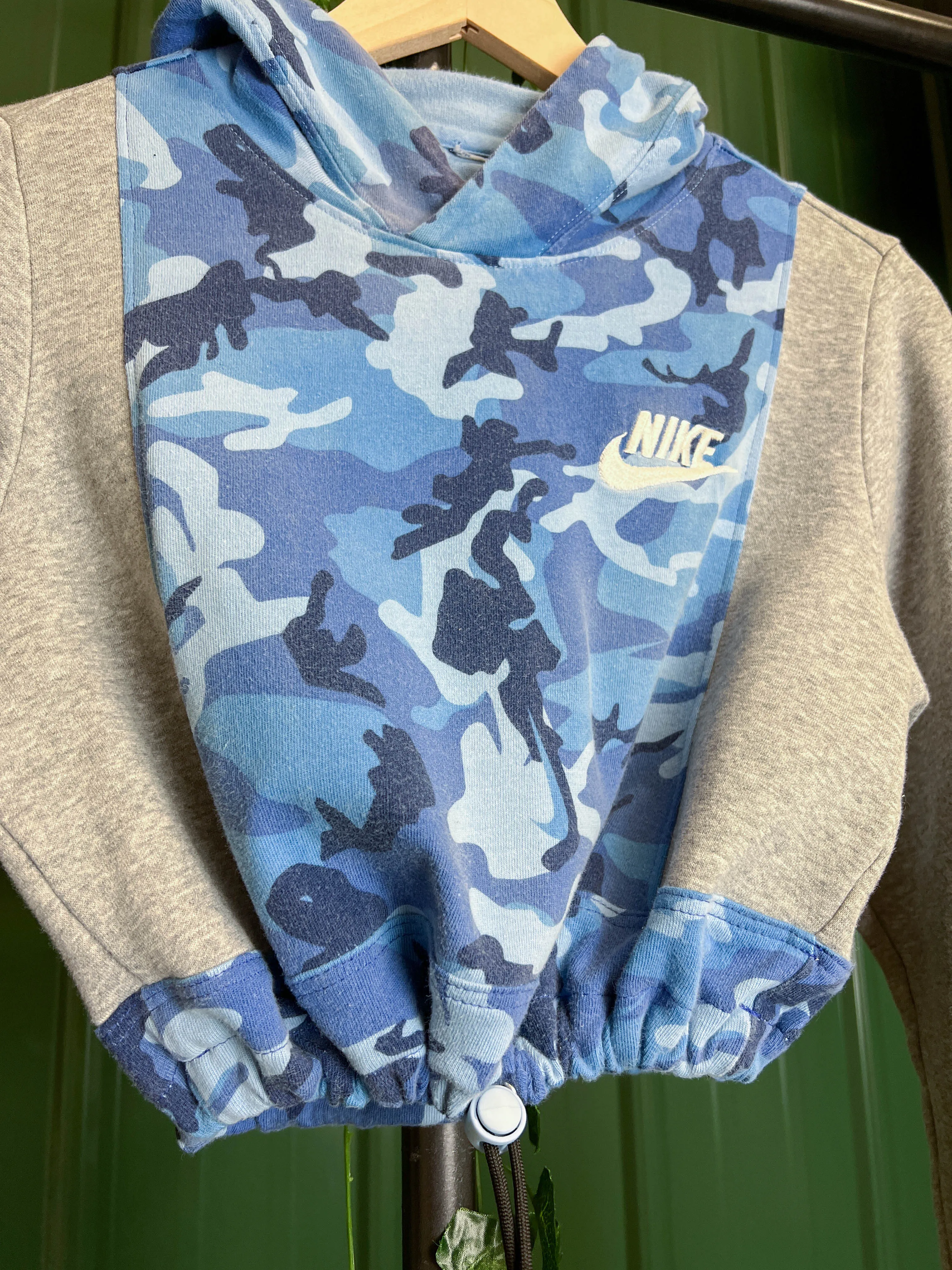 "1 of 1" Blue Nike Camo Crop (S)