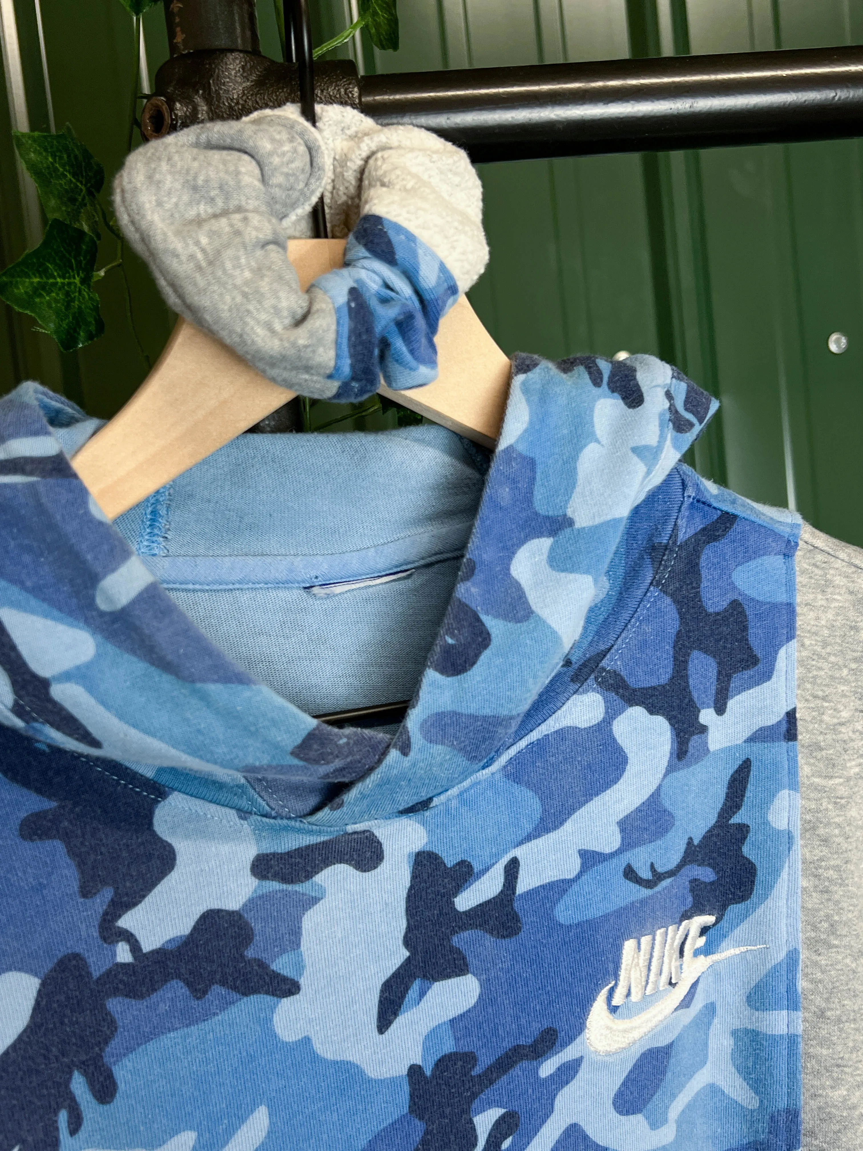 "1 of 1" Blue Nike Camo Crop (S)