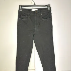 Reiss Slim Fit Jeans Size - 24 in Black Color