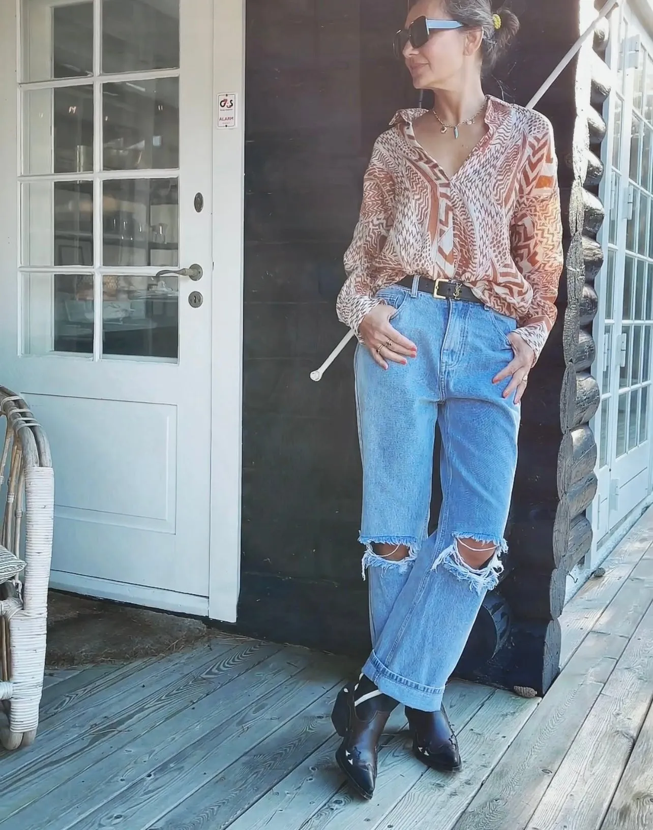 RIPPED JEANS - BLUE