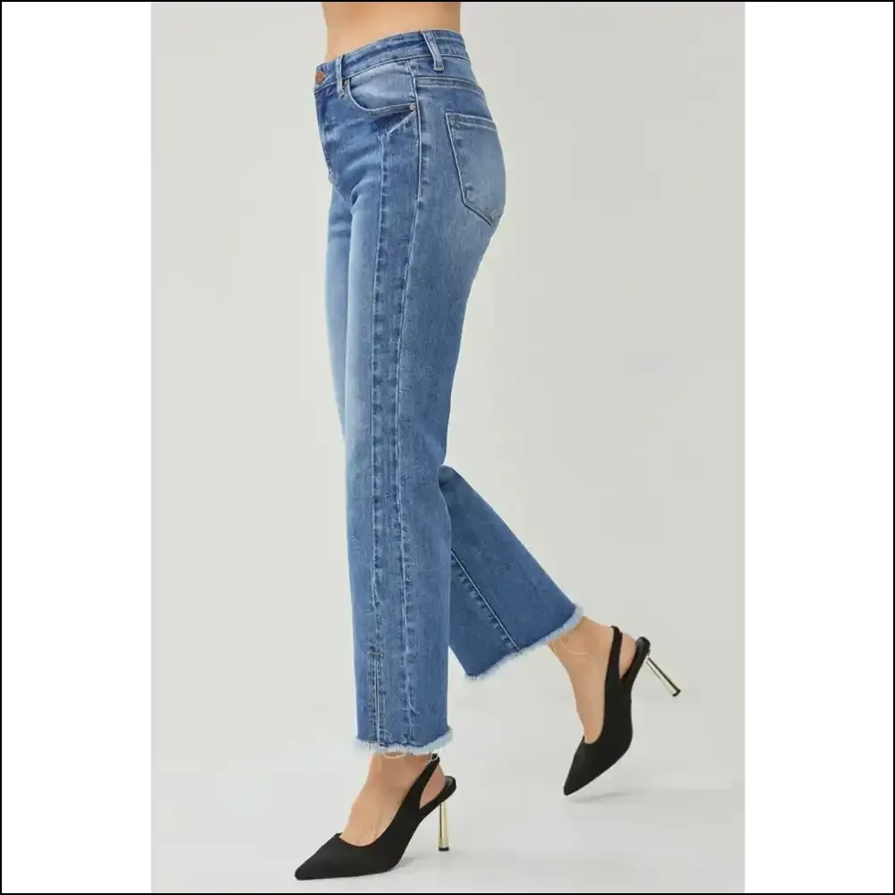 Risen High Waist Jeans: Raw Hem, Comfortably Hilarious Style Awaits!